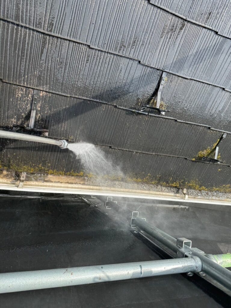 大田区東雪谷　高圧洗浄　屋根
