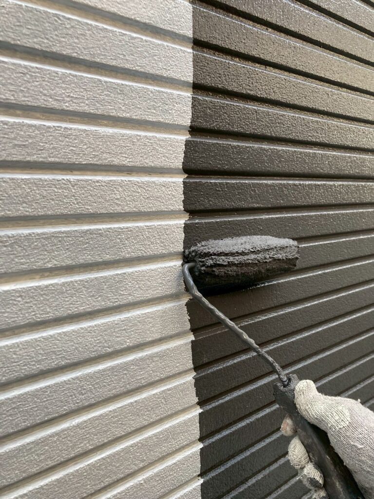 中塗り、ローラー、外壁塗装、屋根塗装、大田区、南雪谷