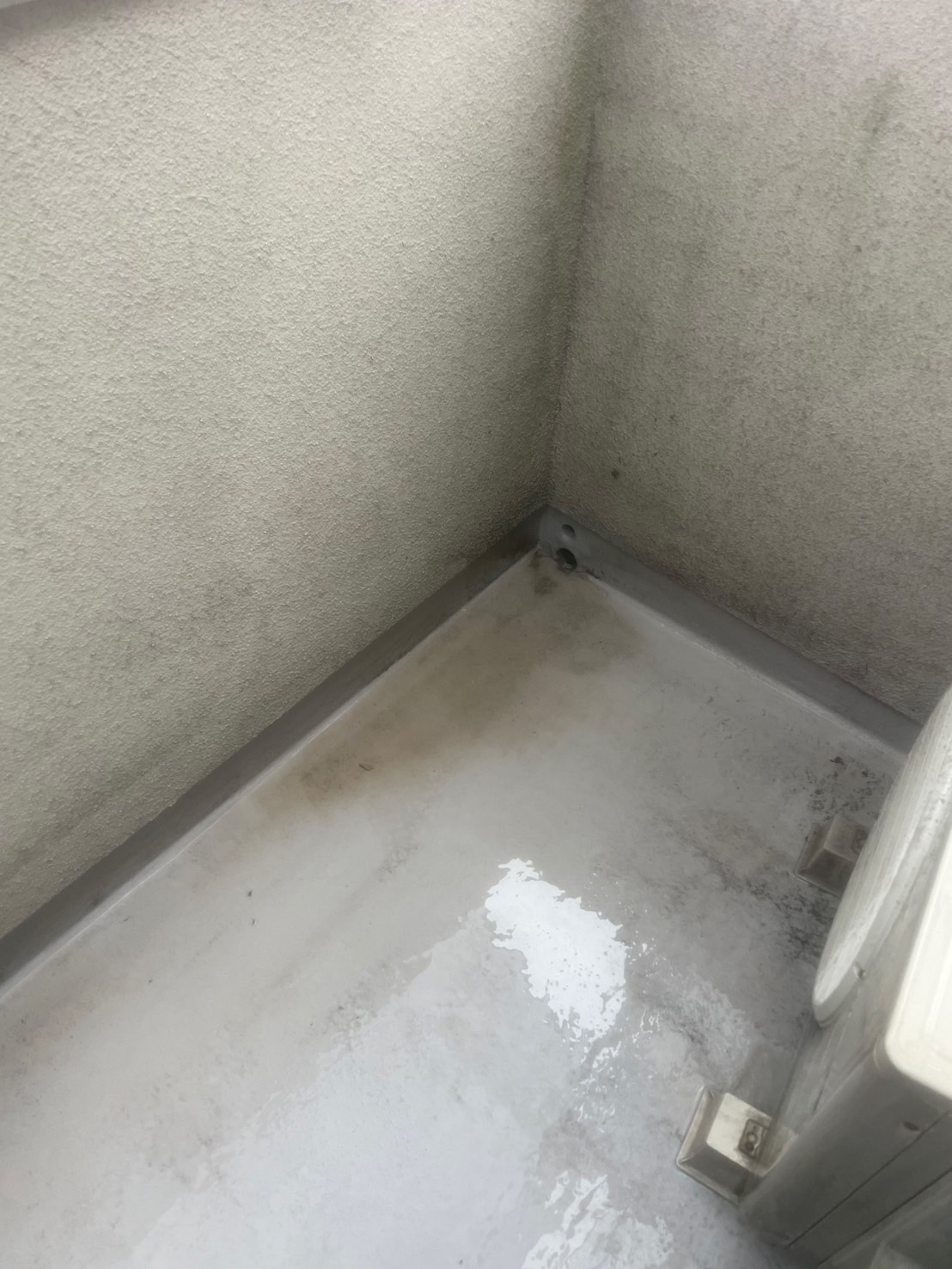 大田区大森北で外装塗装前の雨の日の高圧洗浄してきました
