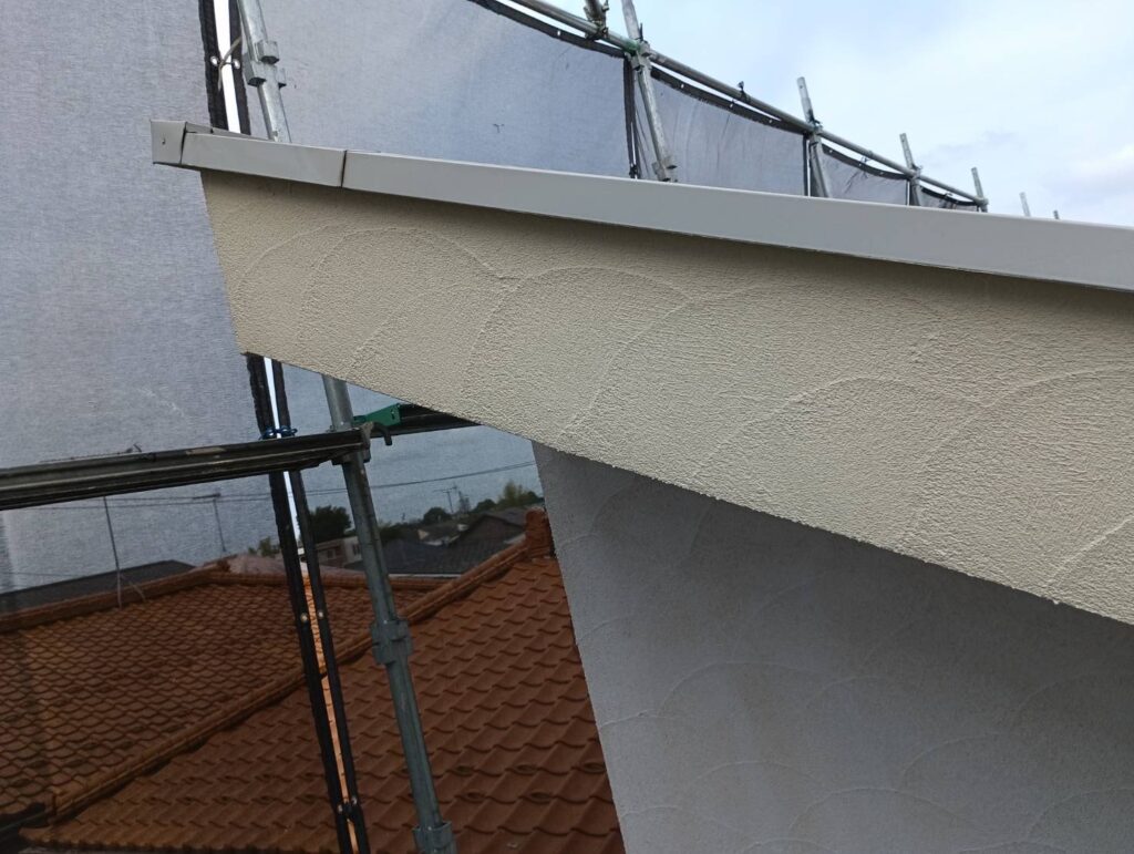 破風板アートフレッシュF中塗り施工後