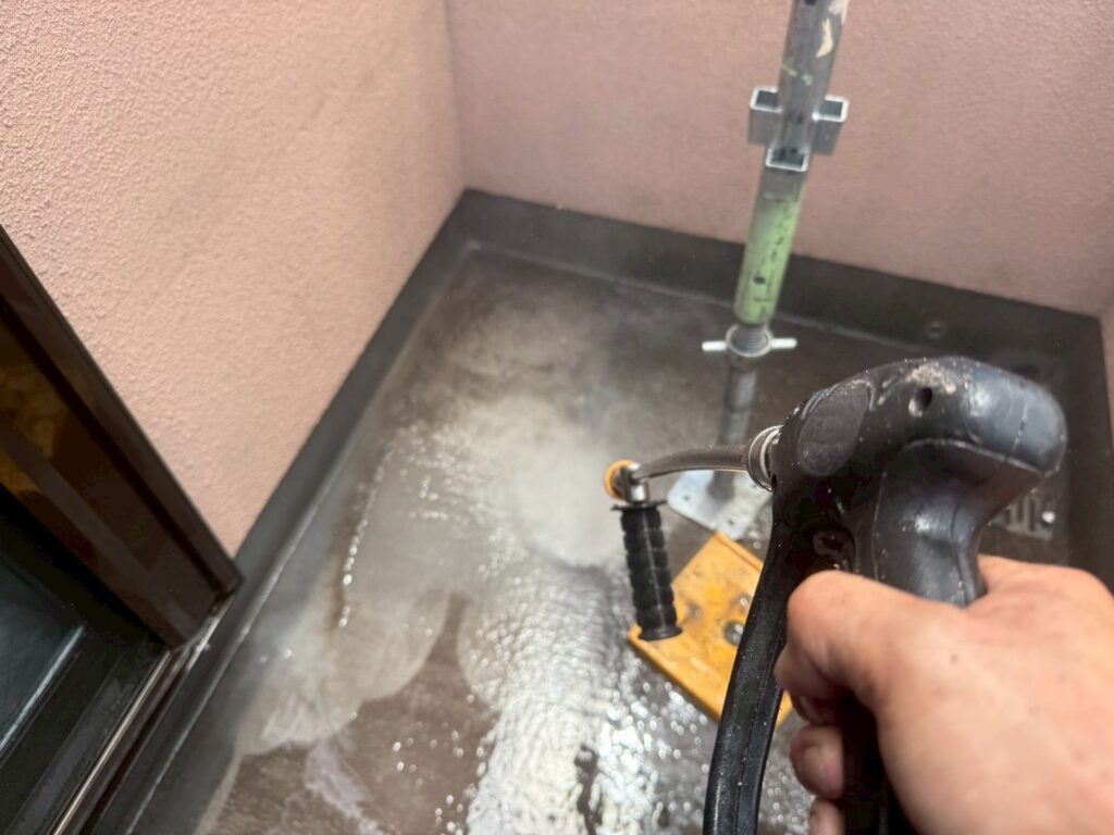 ベランダ高圧洗浄