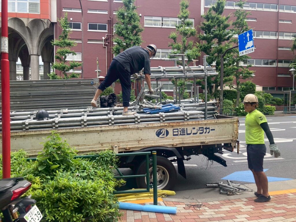 足場組み