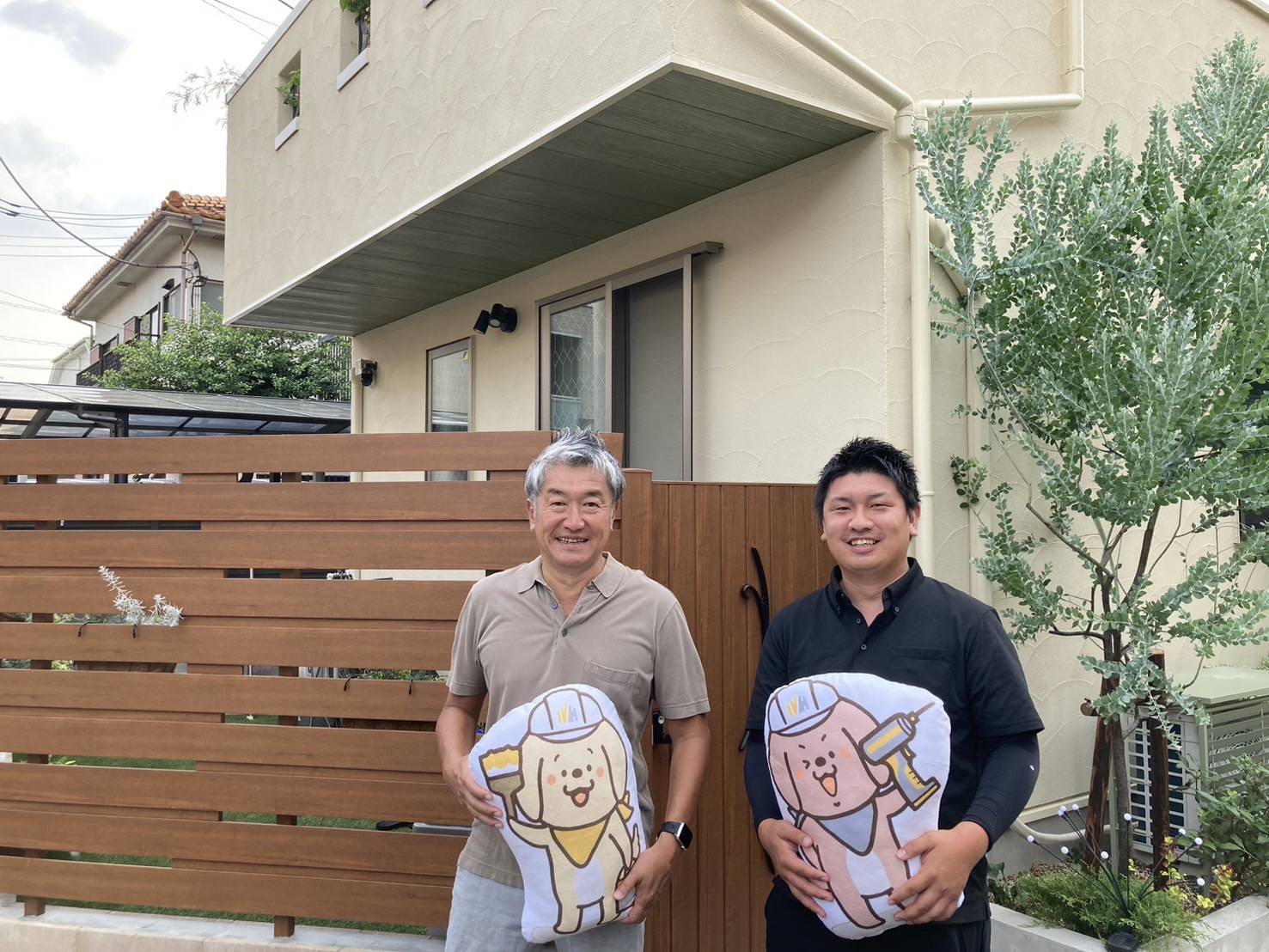 杉並区浜田山にてフッ素塗料を使用し外壁塗装、屋根をディプロ2にてカバー工法しました