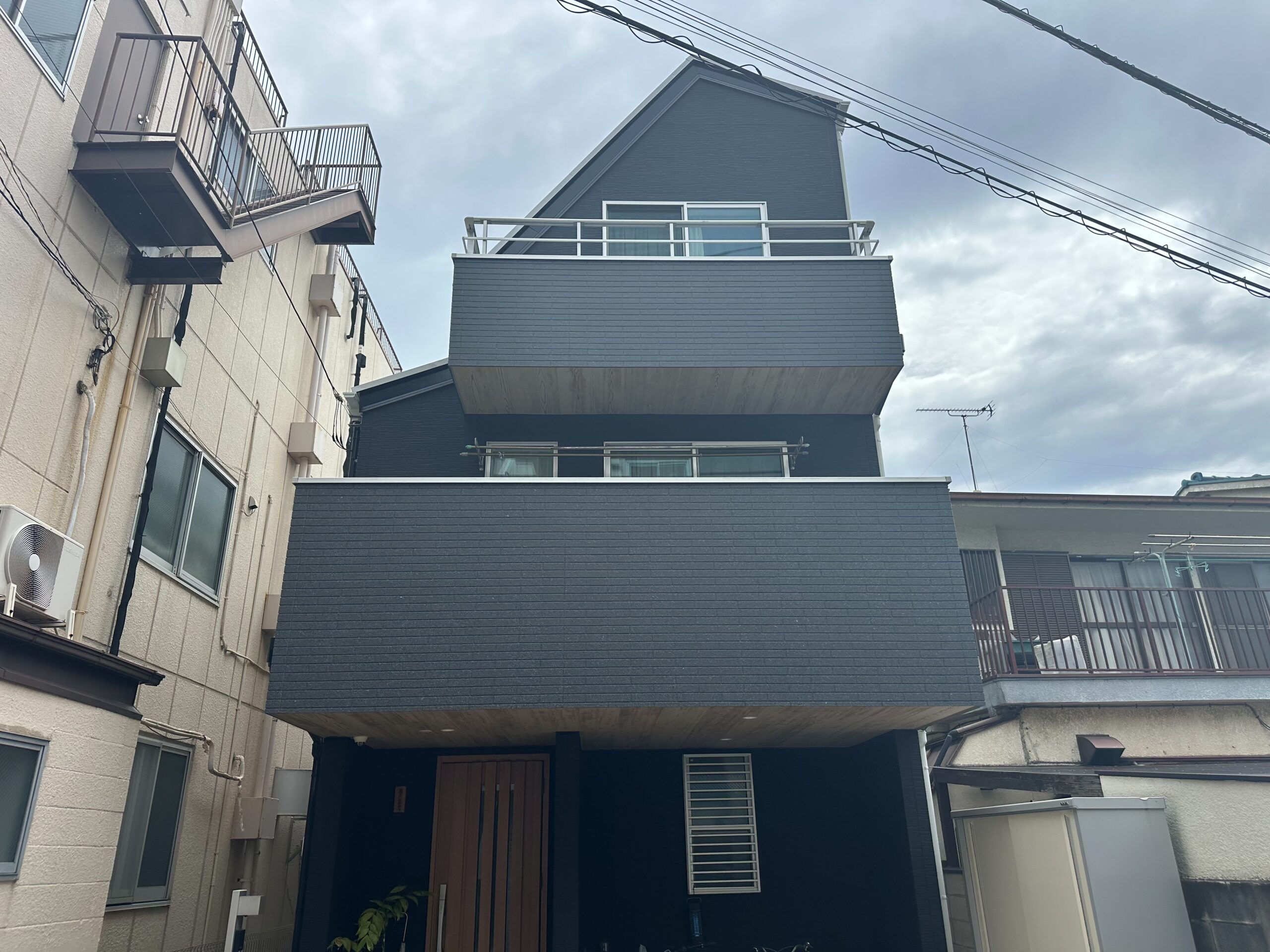 大田区東蒲田にてニューアールダンテ外壁塗装を行い、おしゃれになりました