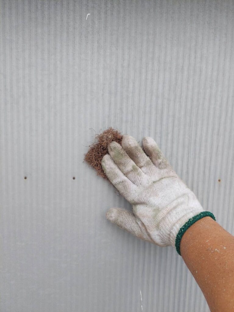 鉄部塗装前のケレン作業