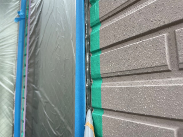 コーキング充填（窓枠）打ち増し