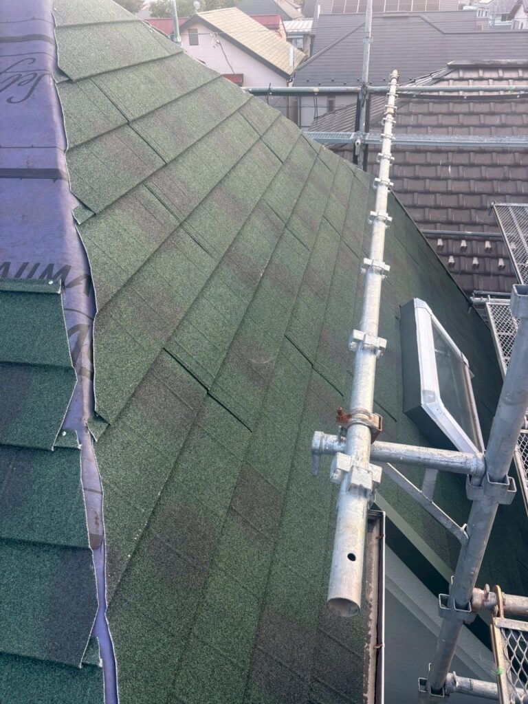杉並区宮前 急こう配屋根カバー グリーン