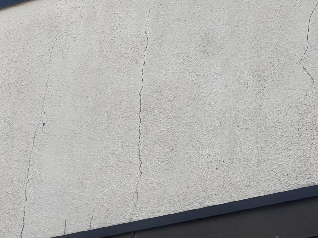 モルタルひび割れ