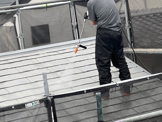 屋根の高圧洗浄