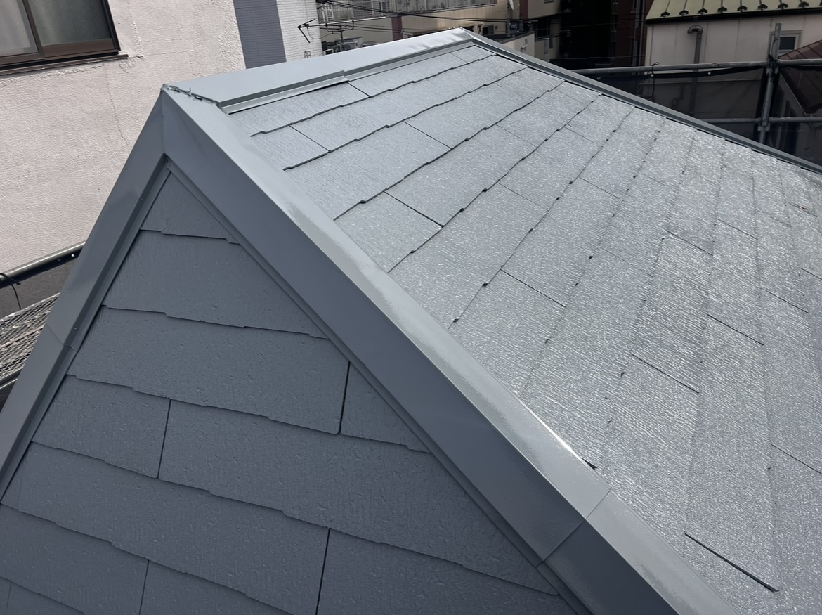 渋谷本町にて築15年のスレート屋根を遮熱塗料を用いて塗装補修