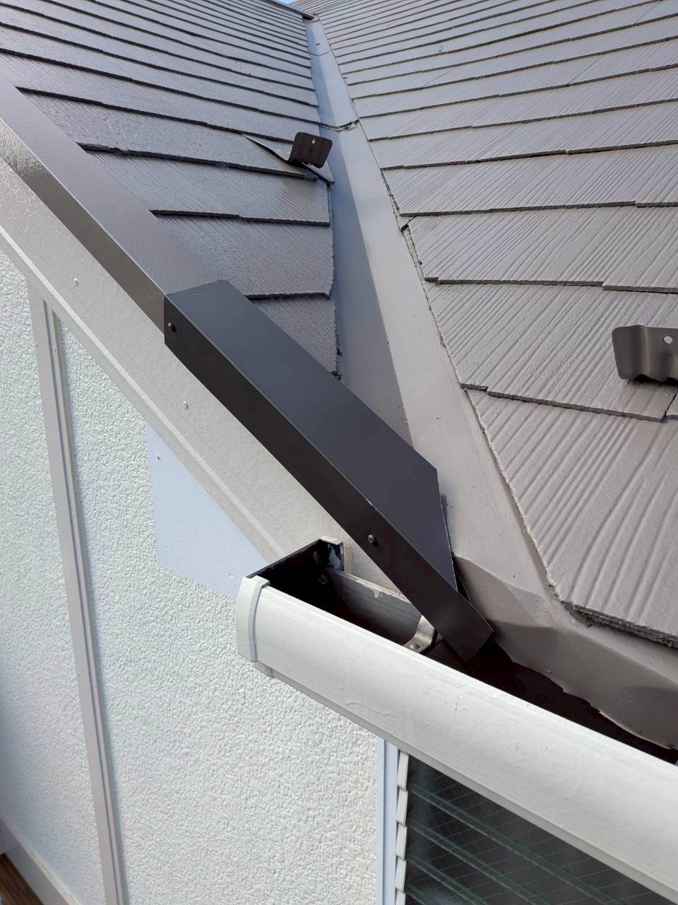 世田谷区にてケラバ板金の延長補修工事行いました