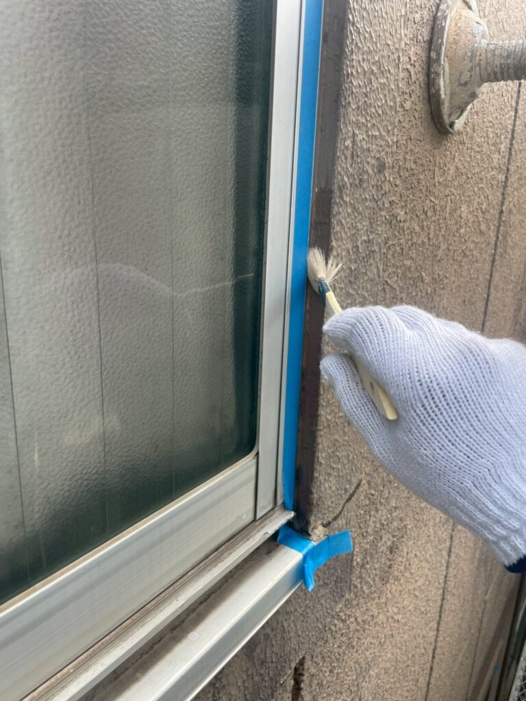 ALC目地のコーキングプライマー