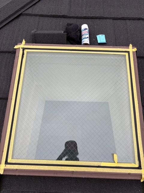 天窓周りのコーキング処理