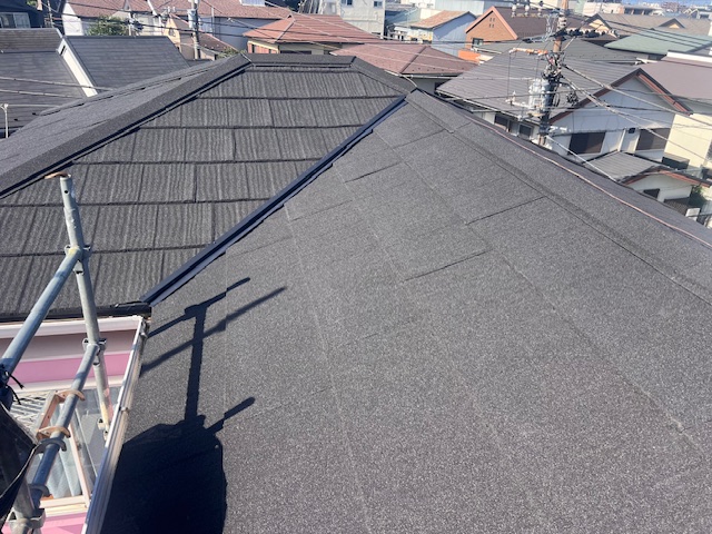 大田区南馬込にて2回建て戸建て屋根のカバー工法補修を行いました