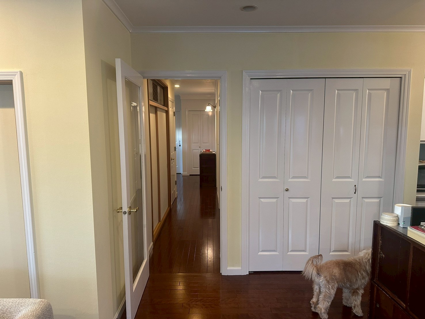 大田区にて内装のクロス塗装工事を行いました