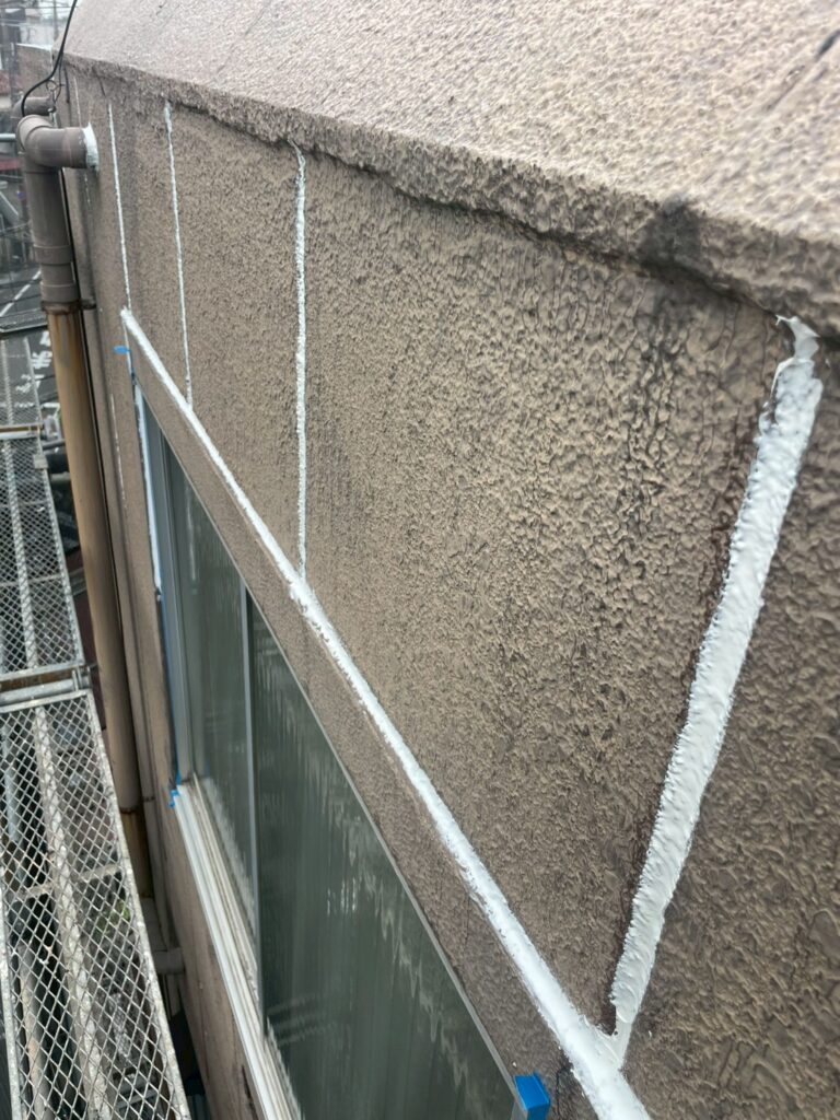 ALCのコーキング先打ち