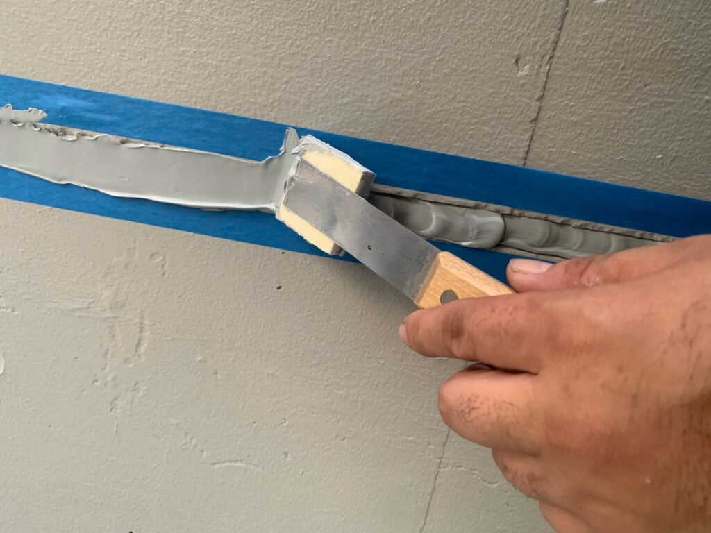 シーリング充填