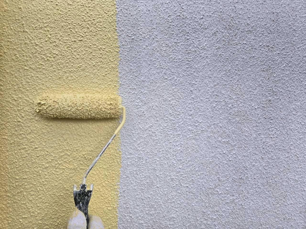 外壁塗装に最適な季節は？春秋と梅雨・真夏・真冬の注意点