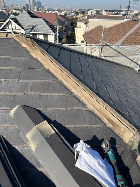 棟板金の取り外し