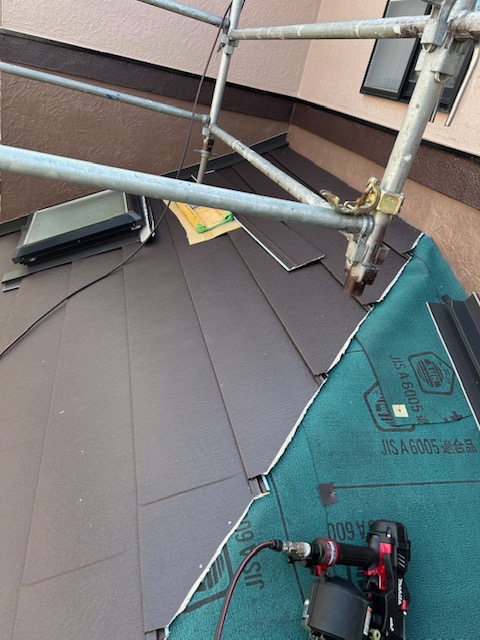 新屋根材の設置