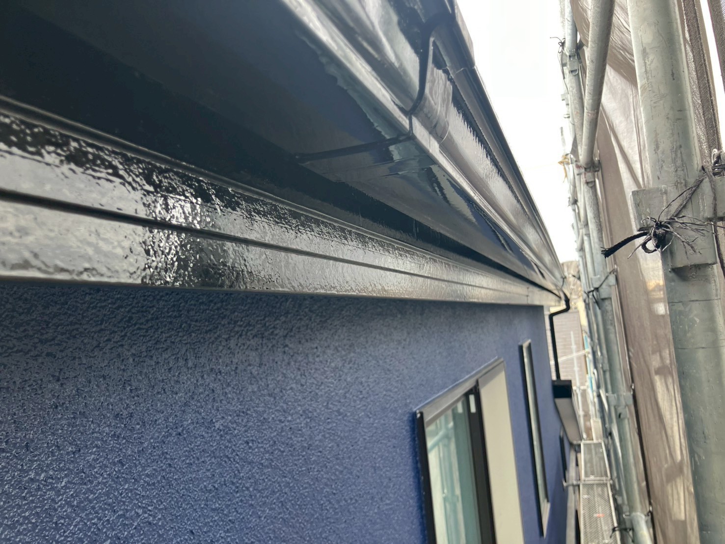 大田区にて破風塗装工事行いました