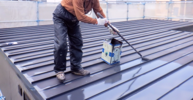 遮熱屋根塗装の効果を高める色と塗布量について