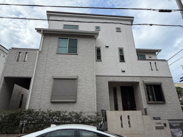 大田区久が原にてサイディング外壁を美壁color工法を用いてしました