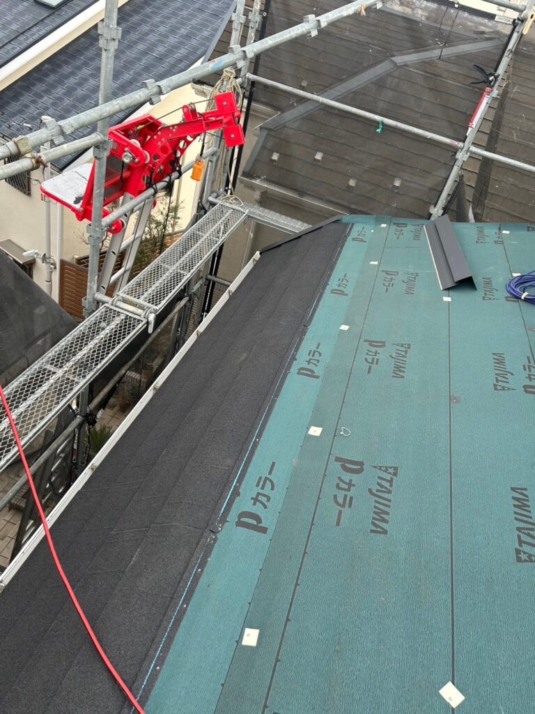 新屋根材【ディプロマットスター】の新設