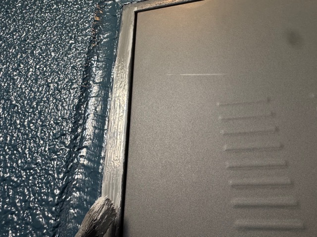 ドア周り鉄部塗装