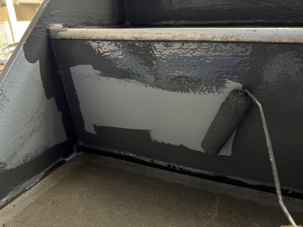 鉄部塗装　上塗り